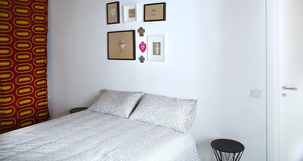 Decumano 23 Bed & Breakfast Naples Italy